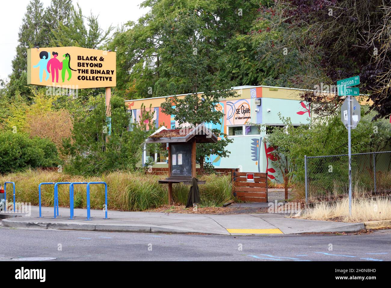 Black & Beyond the Binary Collective, SE Uplift at Tabor Commons, 5633 SE Division St, Portland, OR. exterior of a community organization in Mt. Tabor Stock Photo