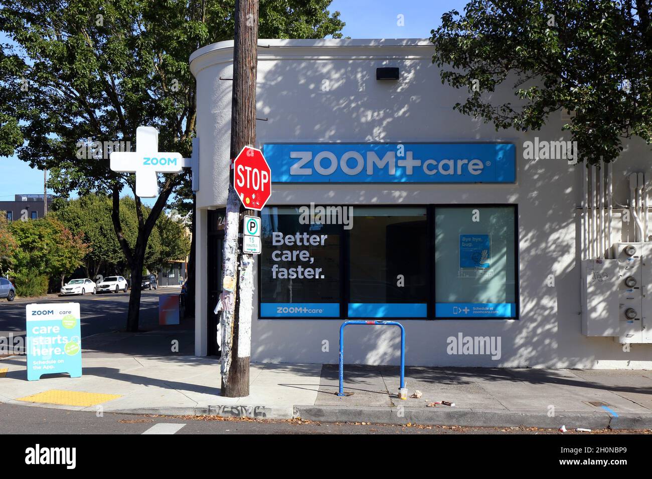 Zoomcare 2400 e burnside st portland oregon exterior storefront of
