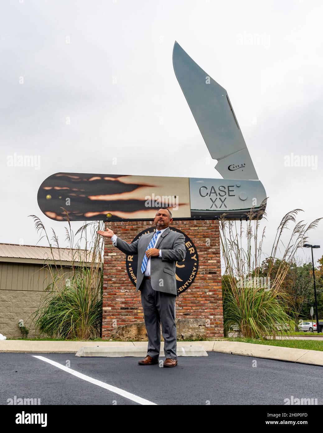 Knife blade statue hires stock photography and images Alamy