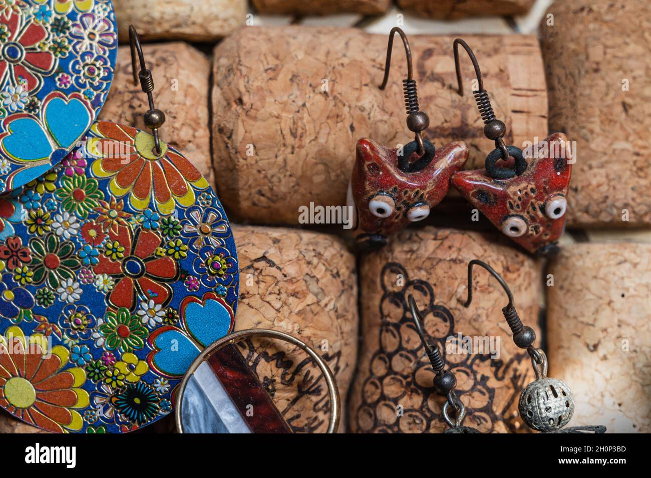 Cork stuck wine hires stock photography and images Alamy