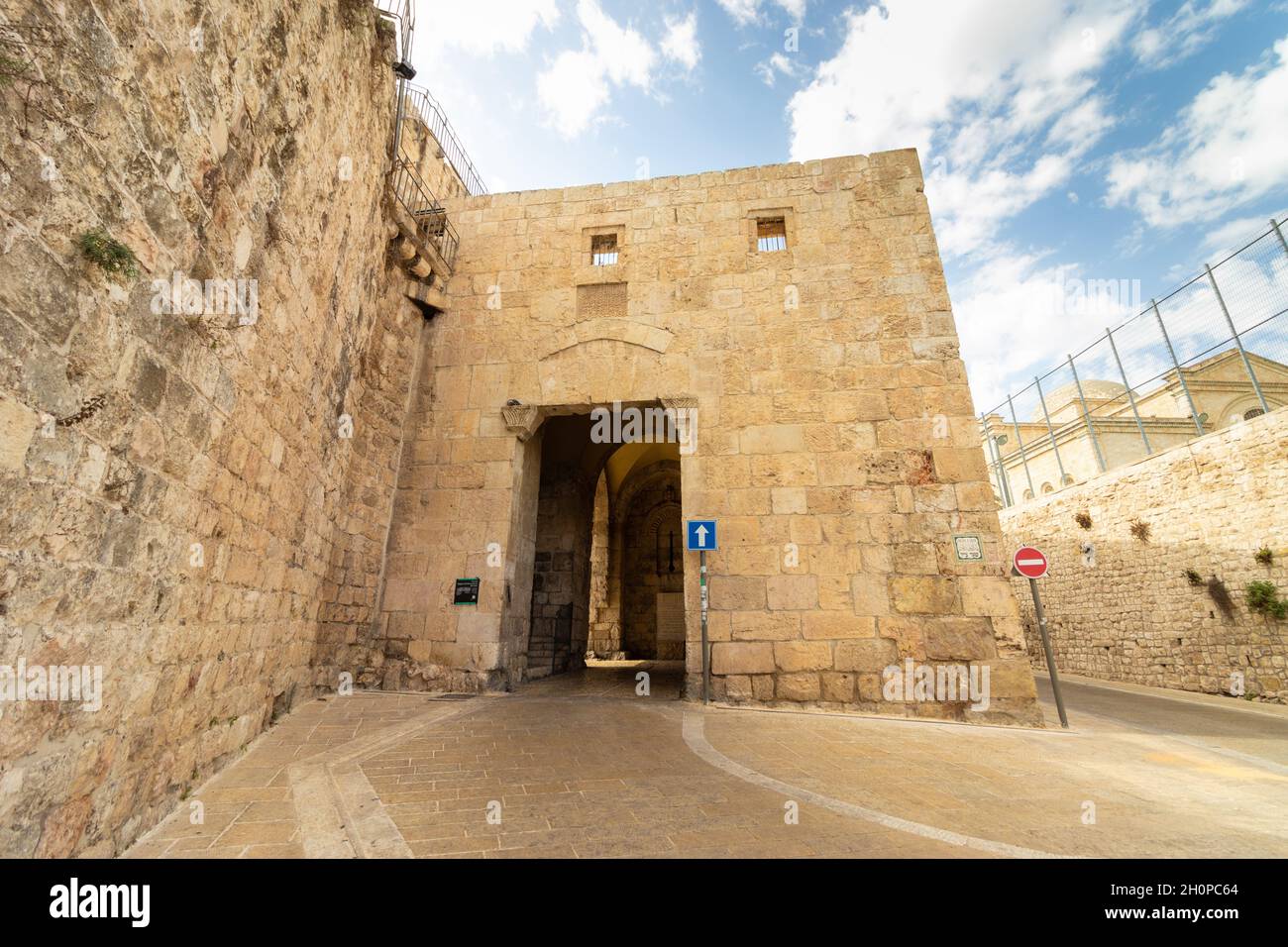jerusalem-israel. 13-10-2021. A view of the Jewish quarter of the famous Sha'ar Zion, on the walls of the Old City of Jerusalem (To the editor - on th Stock Photo