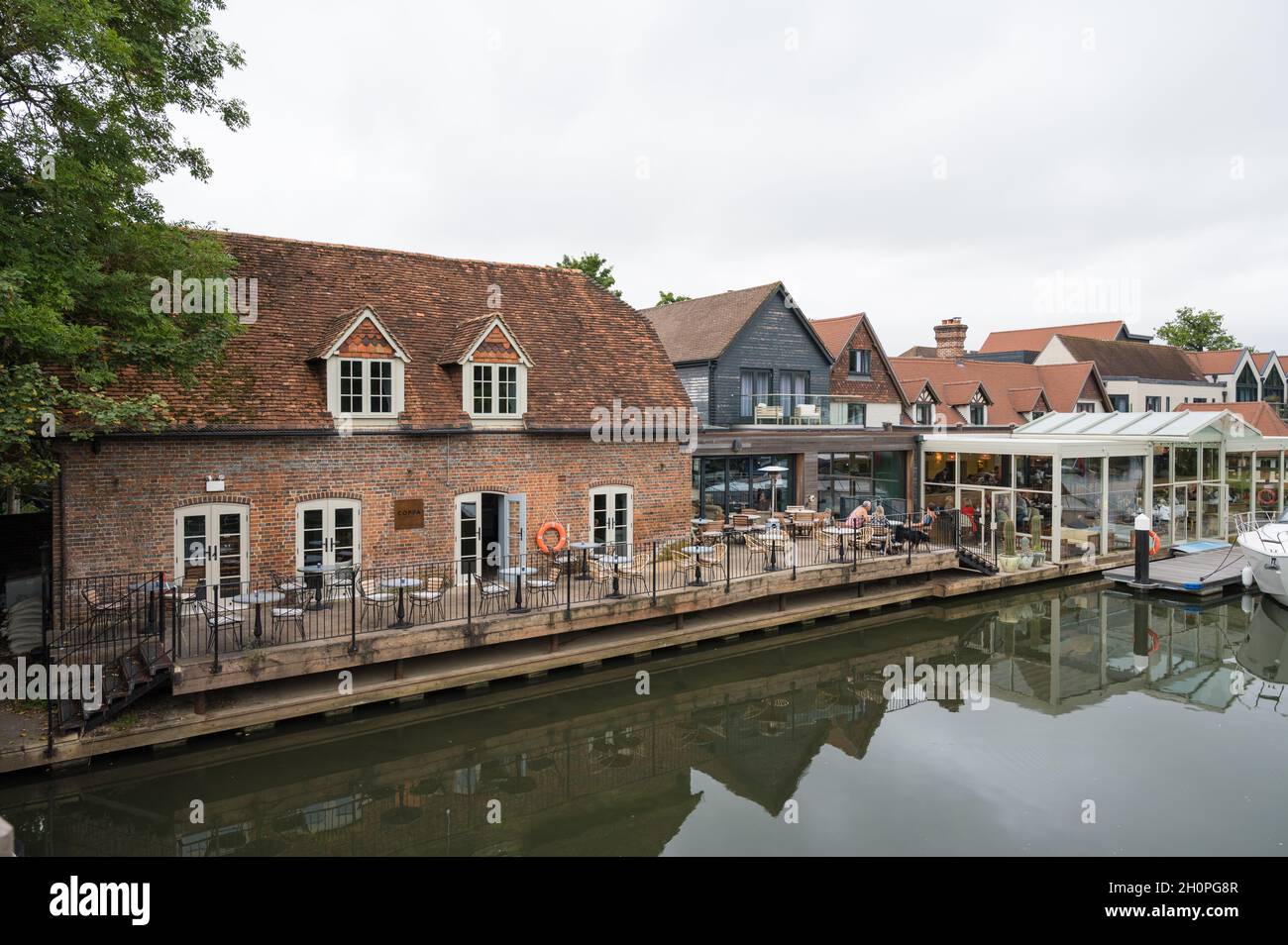 The Swan at Streatley, a four star hotel on the bank of the River Thames. Streatley, Berkshire, England, UK Stock Photo