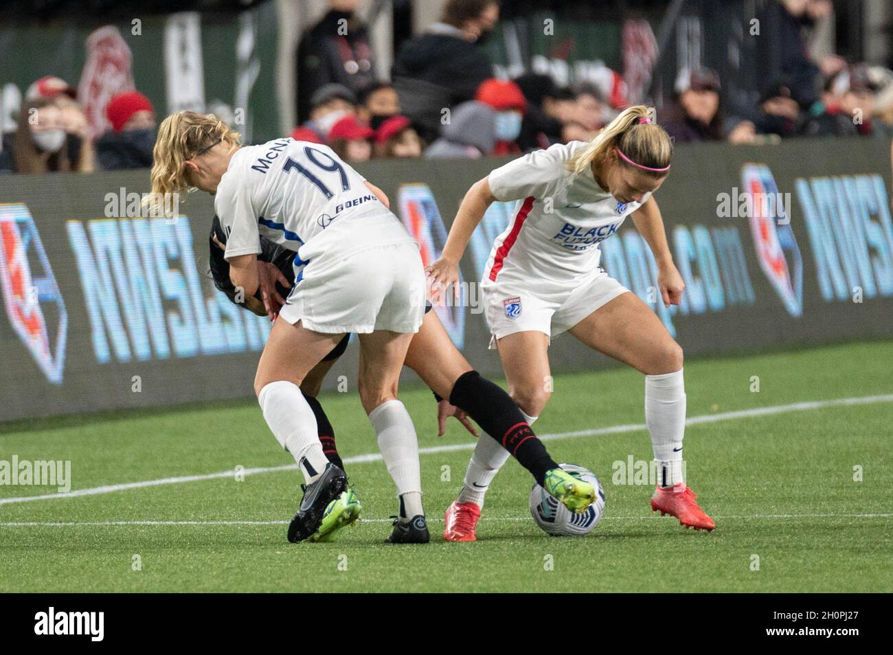 Marta (10 Orlando Pride) Kristen McNabb (19 OL Reign) during the National  Womens Soccer League game between OL Reign v Orlando Pride at Cheney  Stadium in Tacoma, Washington Credit: SPP Sport Press