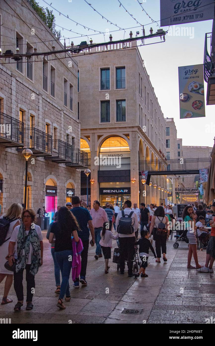Mideast jerusalem light hi-res stock photography and images - Alamy