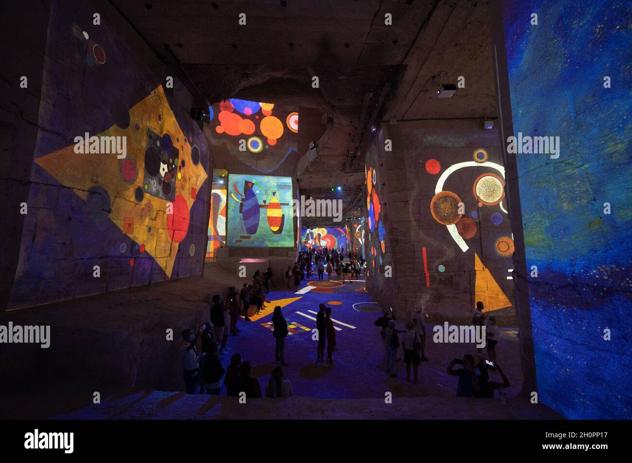 Les Baux de Provence (south eastern France): “Les Carrieres des Lumieres” holds immersive digital exhibitions devoted to major artists produced by Cul Stock Photo