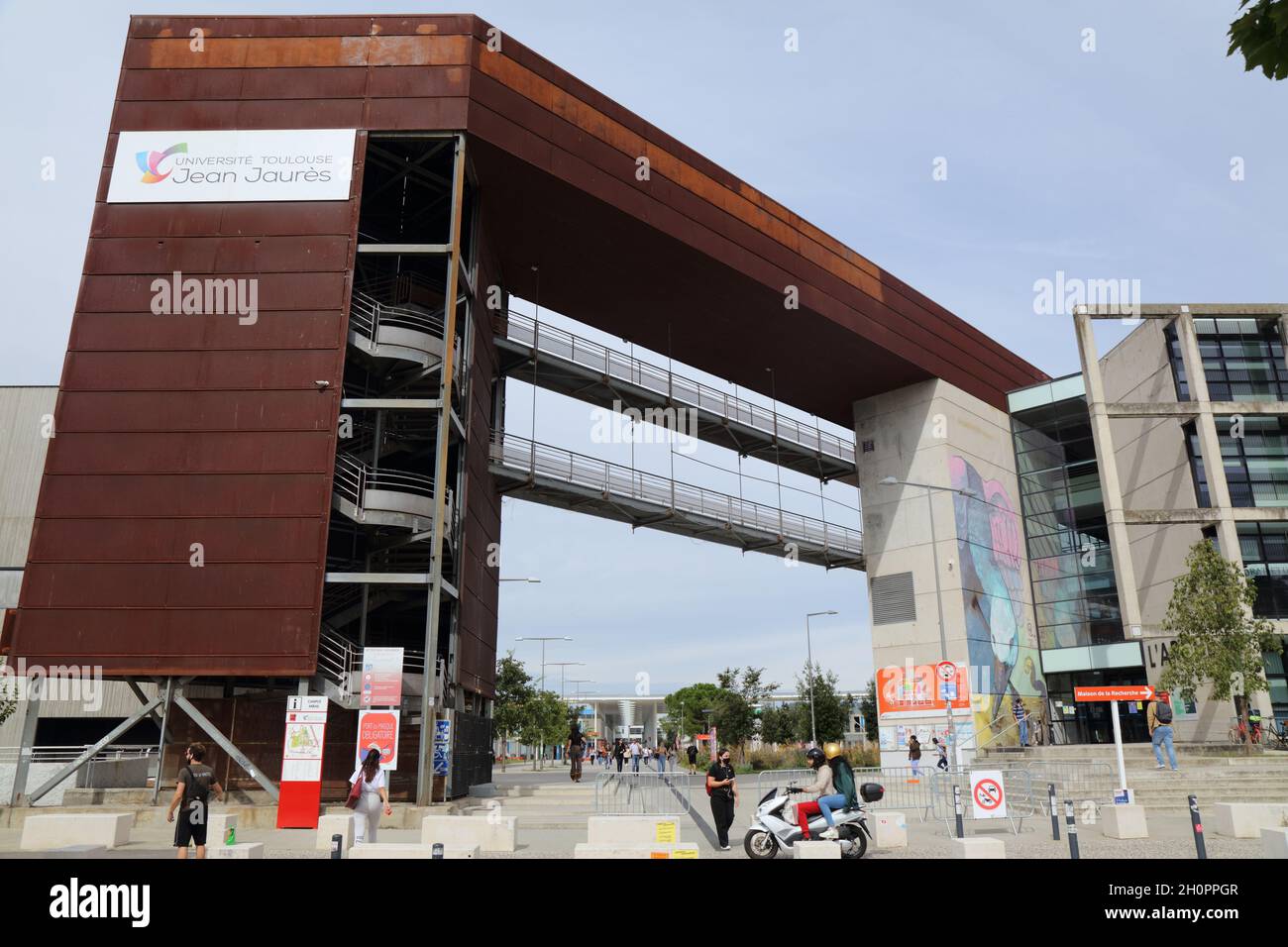 TOULOUSE, FRANCE SEPTEMBER 28, 2021 Students visit University of Toulouse Jean Jaures campus