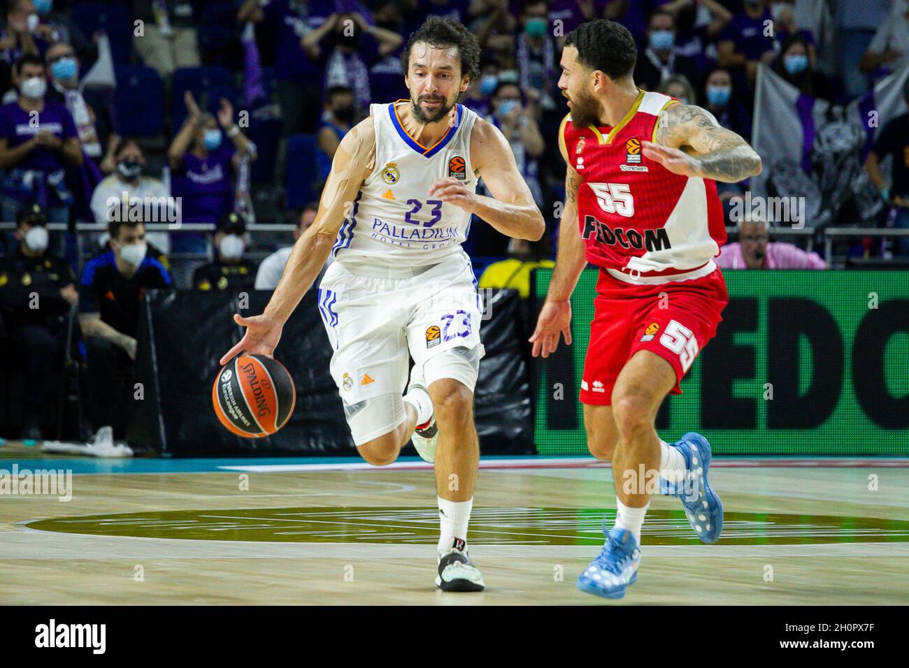Sergio Llull Melia of Real Madrid Baloncesto and Mike James of Monaco  during the Turkish Airlines Euroleague basketball match between Real Madrid  and AS Monaco on October 13, 2021 at Wizink Center