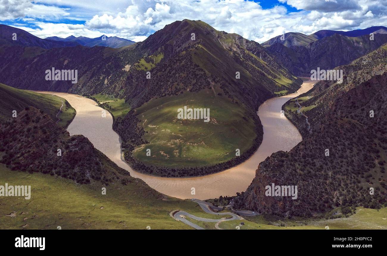 The tongtian river hi-res stock photography and images - Alamy