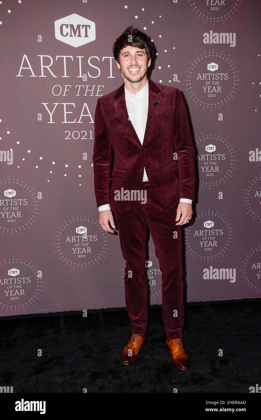 Evans attends the 2021 CMT Artist of the Year on October 13