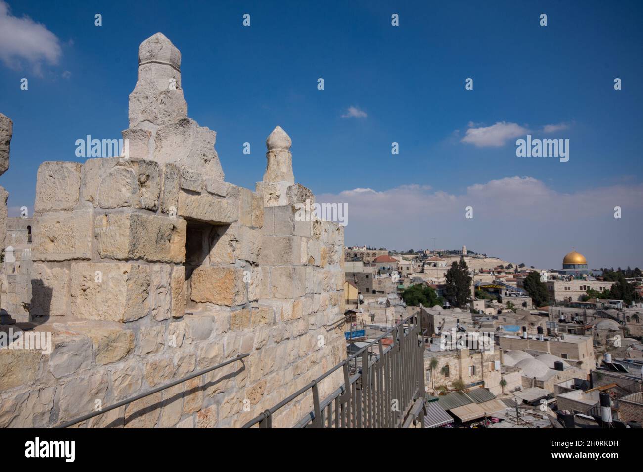 Mideast jerusalem old hi-res stock photography and images - Alamy