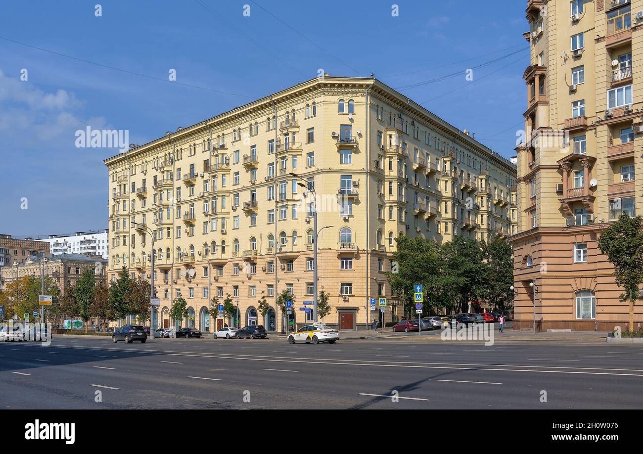 Residential, multi-family, municipal nine story building built in 1955 on Malaya Sukharevskaya square: Moscow, Russia - September 13, 2021 Stock Photo