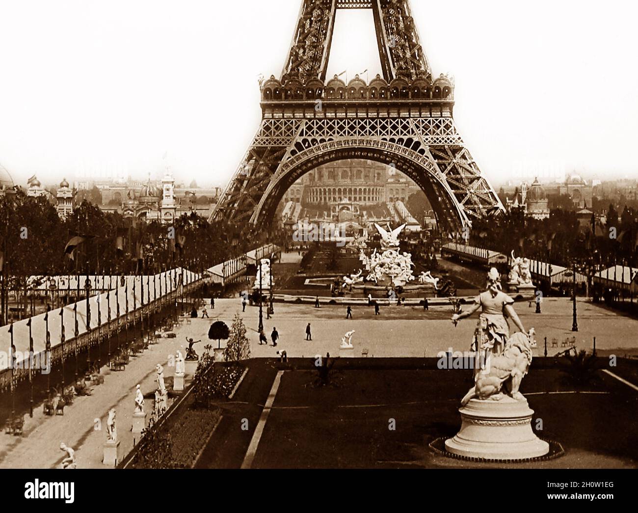 Eiffel Tower, 1889 Exposition Universelle, Paris, France Stock Photo