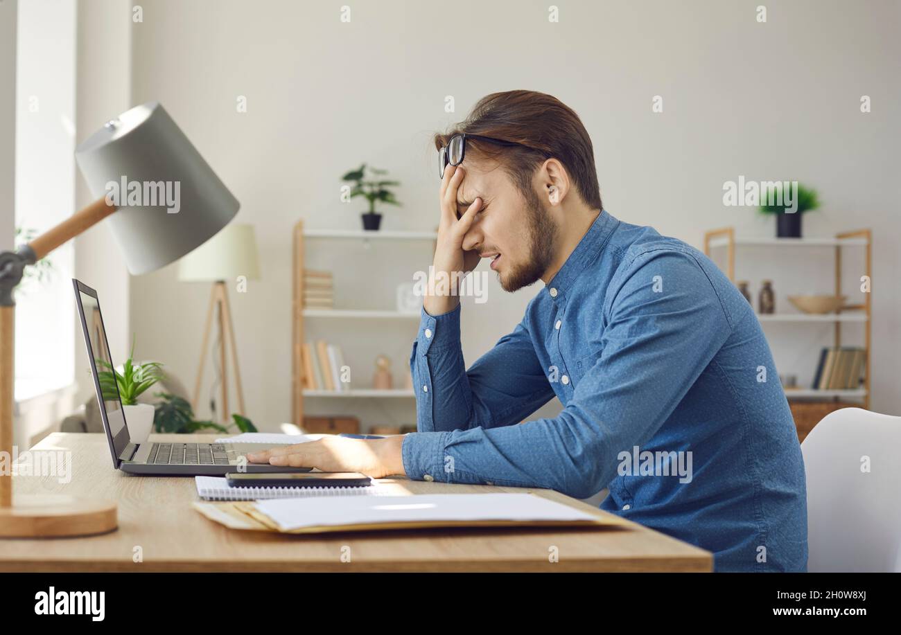 Face palm, disappointed slapping head due to mistake, oversight or epic  fail Stock Photo - Alamy