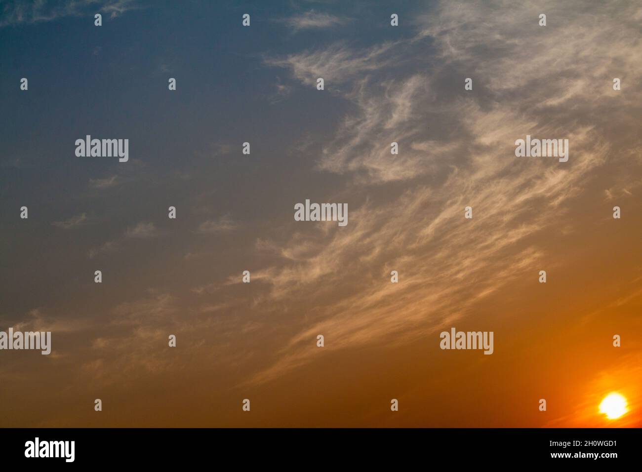 Colorful sky during sunset hi-res stock photography and images - Alamy