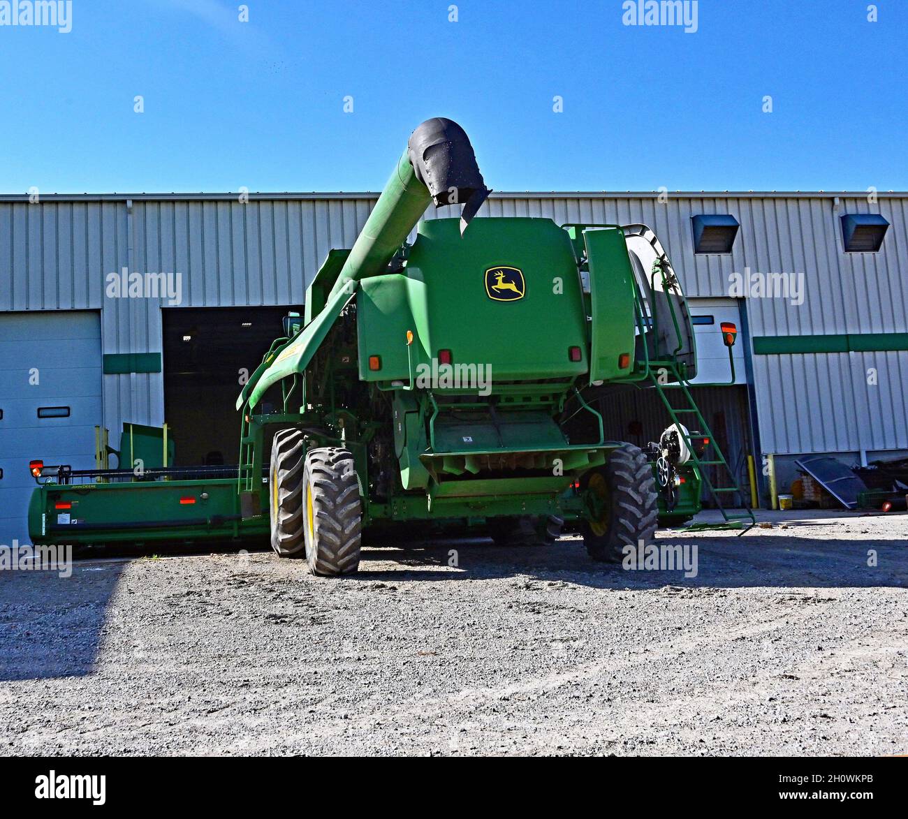 Tractors combines farms hires stock photography and images Alamy