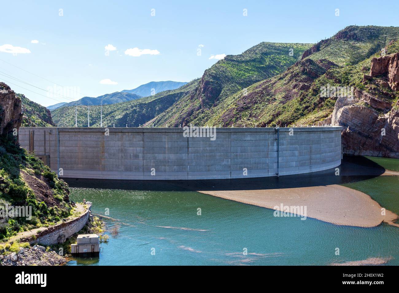 Theodore Roosevelt Dam in The Sonoran Desert of Arizona. Roosevelt Dam