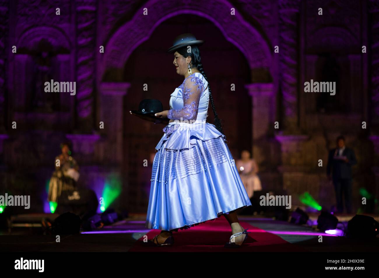 Cholita bolivia hi-res stock photography and images - Page 7 - Alamy