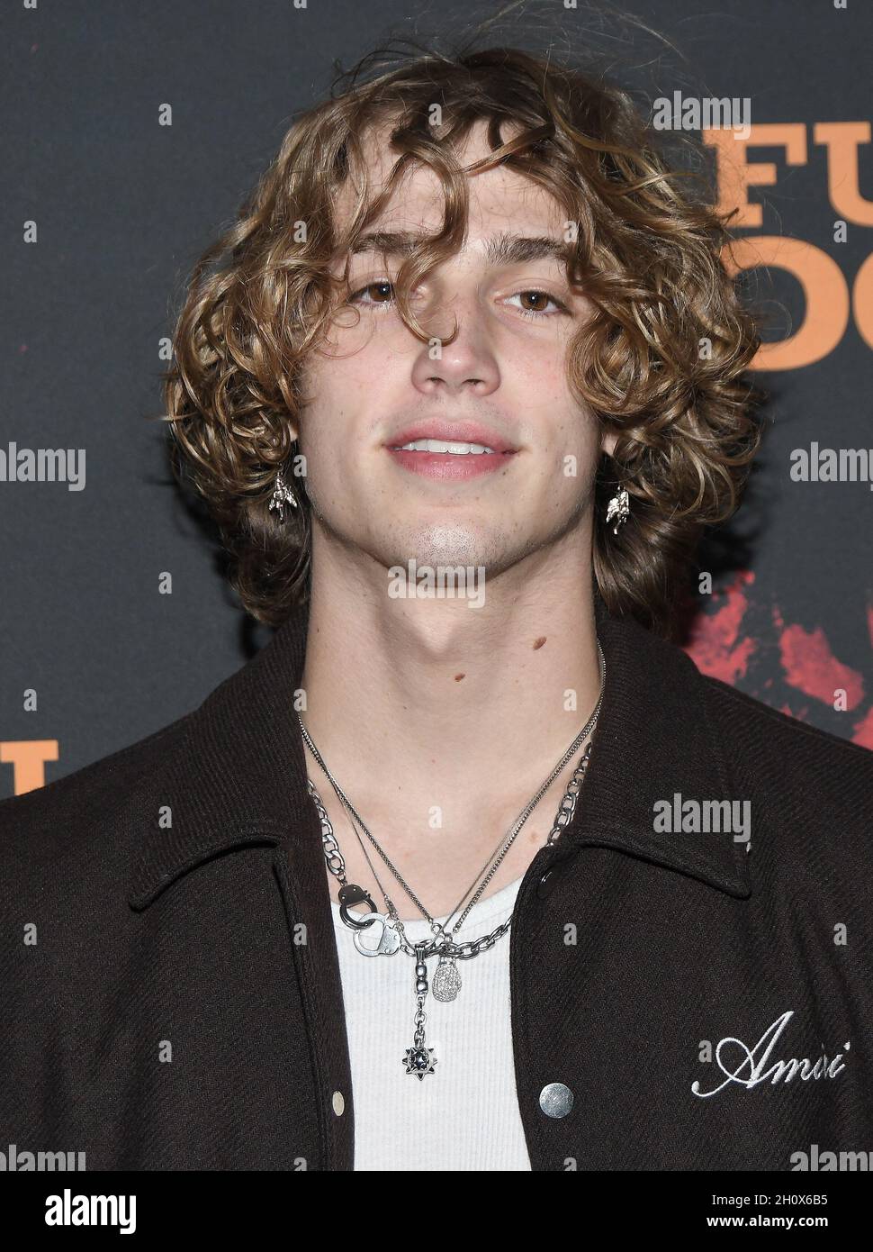 Los Angeles, USA. 14th Oct, 2021. Vinnie Hacker arrives at the Olympic and UFC Flyweight & Bantamweight Champion Henry Cejudo Presents: IN FULL BLOOM Premiere held at the Laemmle Royal Theater in Los Angeles, CA on Thursday, ?Octoberber 14, 2021. (Photo By Sthanlee B. Mirador/Sipa USA) Credit: Sipa USA/Alamy Live News Stock Photo