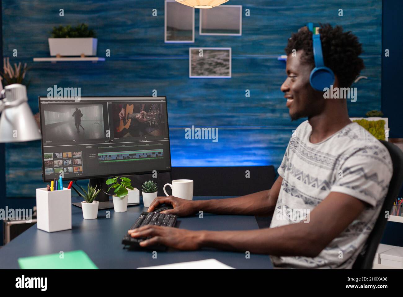 Analyzing footage hi-res stock photography and images - Alamy