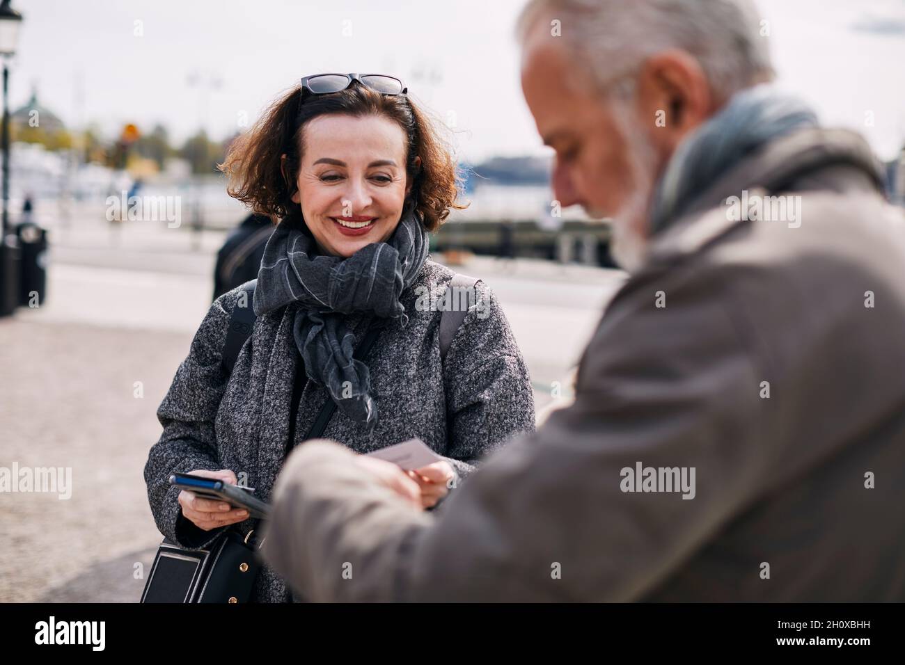 Woman talking at man hi-res stock photography and images - Alamy