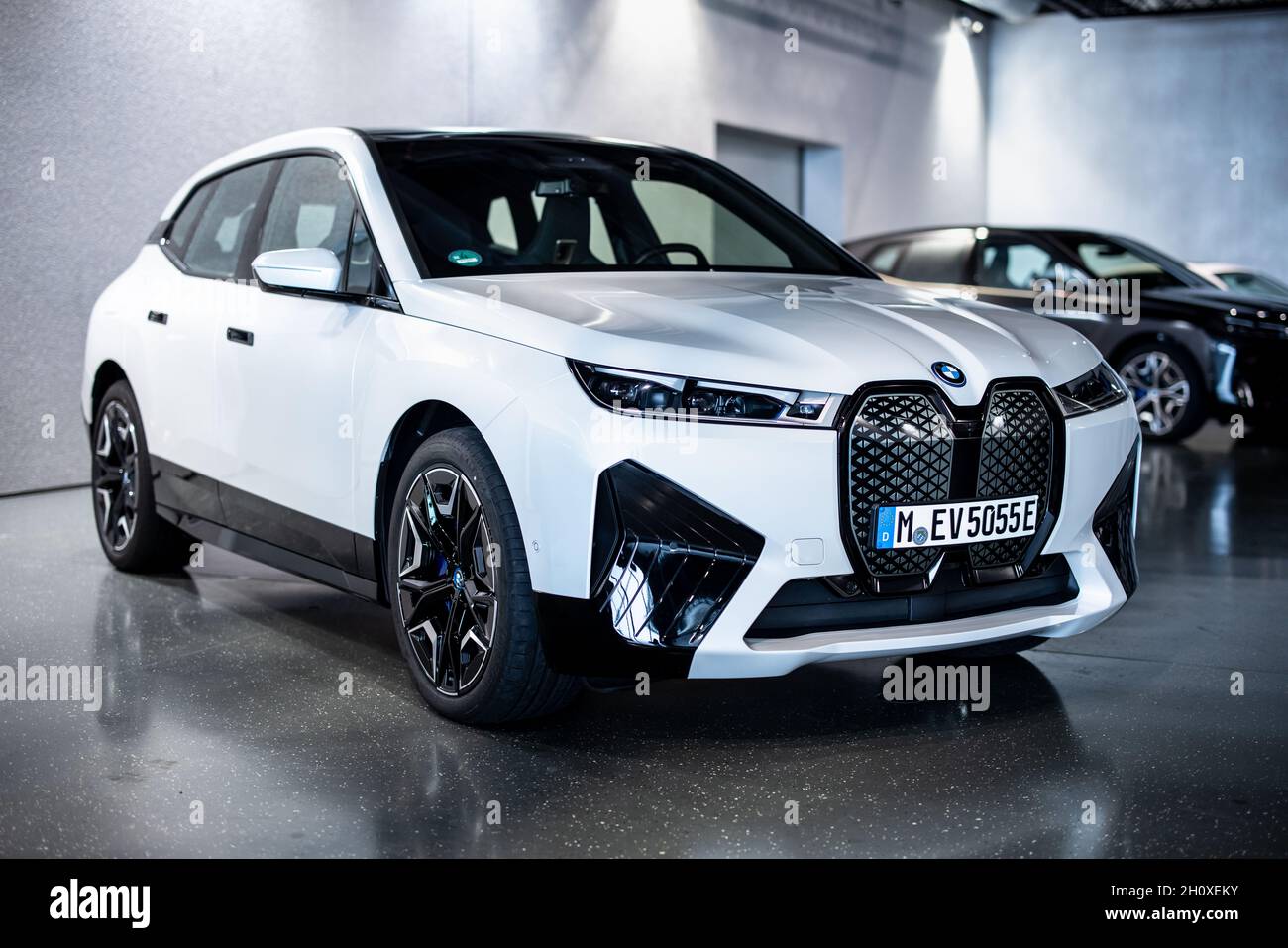 Garching, Germany. 29th Sep, 2021. A BMW iX is seen during a BMW press ...