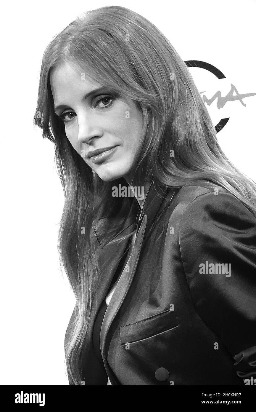 Jessica chastain it Black and White Stock Photos & Images - Alamy