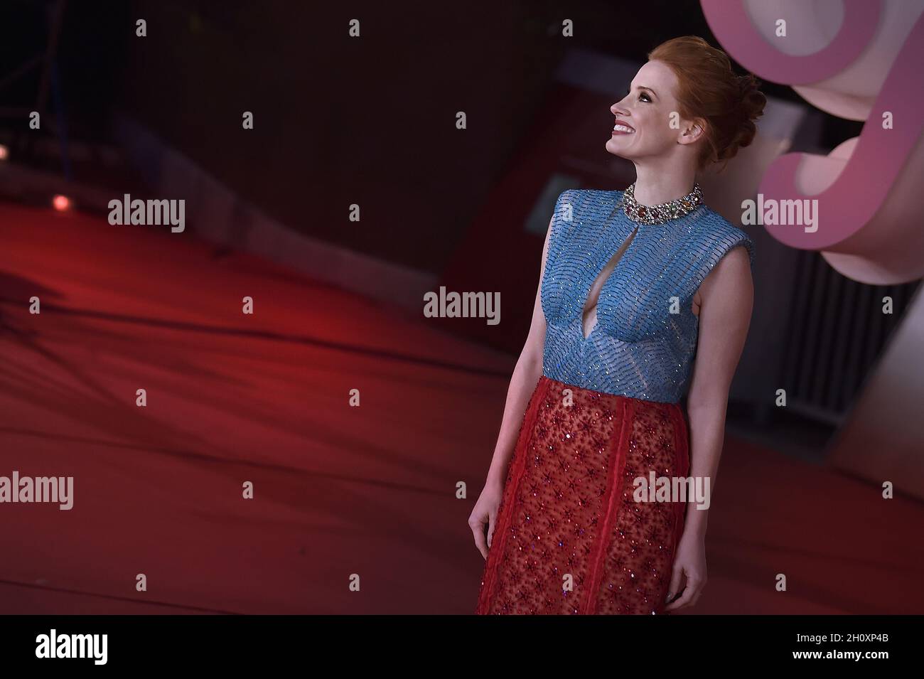 Rome, Italy. 14th Oct, 2021. Jessica Chastain arrives on the red carpet for movie "The Eyes Of Tammie Fay" during the 16th Rome Film Fest 2021 on October 14, 2021 in Rome, Italy. Photo by Rocco Spaziani/UPI Credit: UPI/Alamy Live News Stock Photo
