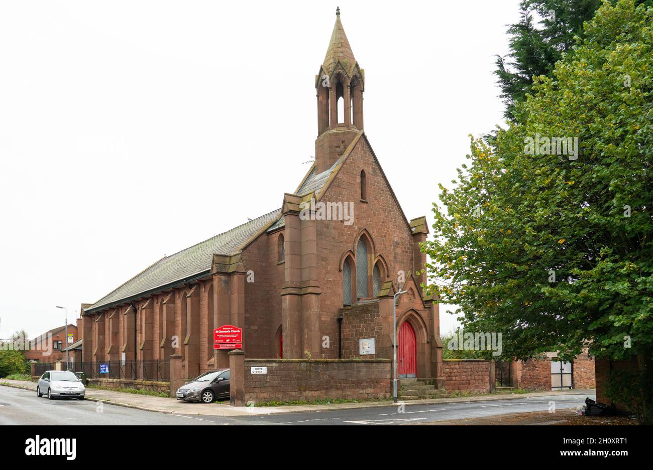 St Clement's Church at the junction of Dove St and Beaumont Street, Toxteth, Liverpool 8. Taken in September 2021. Stock Photo