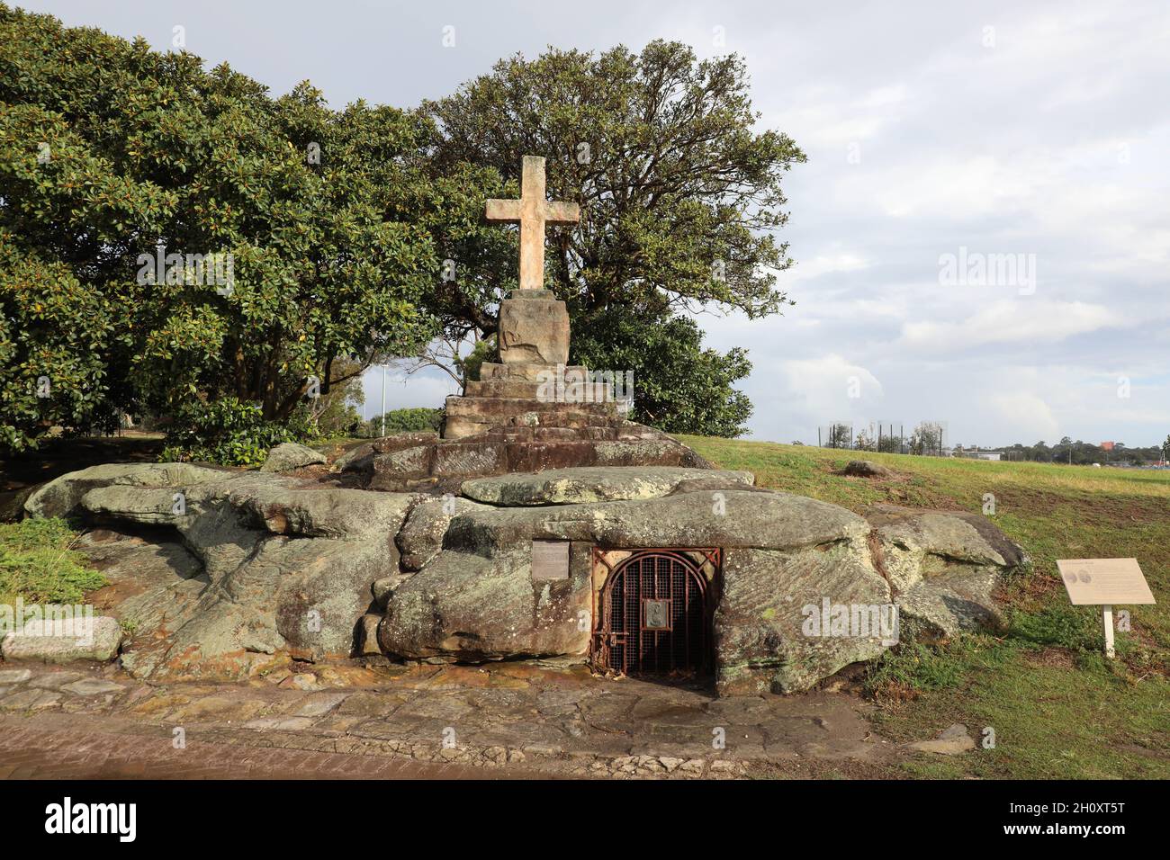 The stone cross and family mausoleum of Brent Clements Rodd at Rodd Park, Rodd Point Stock Photo