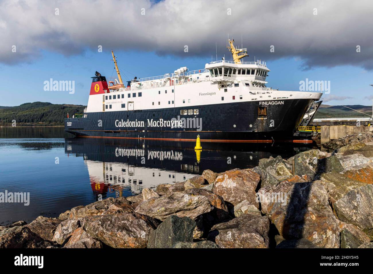 Kennacraig Ferry Port, United Kingdom. 15th Oct, 2021. Pictured: Clouds start to gather over the MV Finlaggan at Kennacraig Ferry Port before the boat sets sail to Islay. Credit: Rich Dyson/Alamy Live News Stock Photo