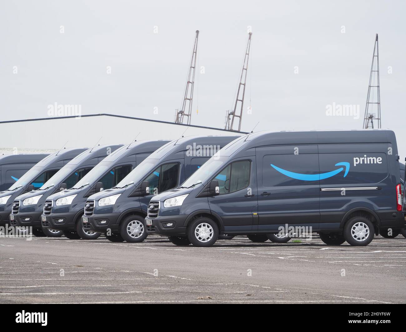 Amazon prime van hires stock photography and images Alamy