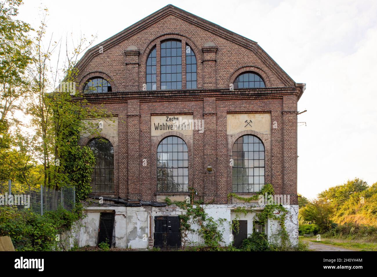 Deutschland, Nordrhein-Westfalen, Essen-Horst, Zeche Wohlverwahrt, Zechengebäude von 1910 Stock Photo