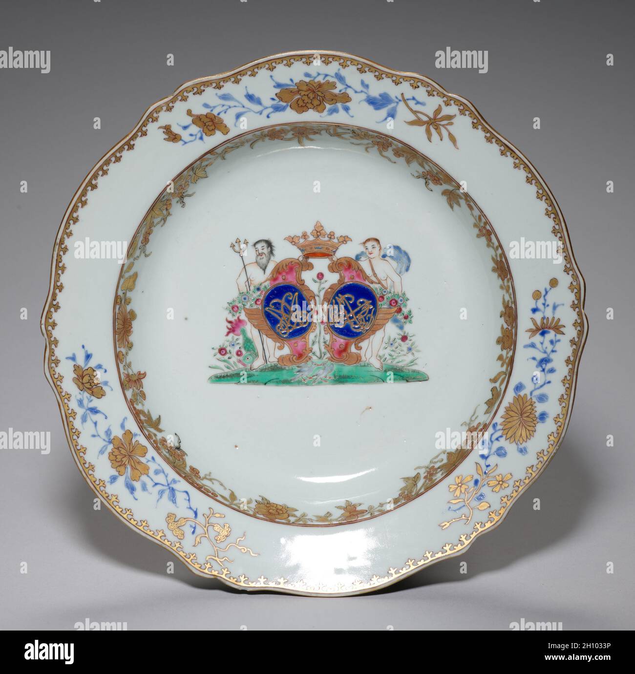 https://c8.alamy.com/comp/2H1033P/soup-plate-1760-1770-china-chinese-export-18th-century-porcelain-diameter-229-cm-9-in-2H1033P.jpg