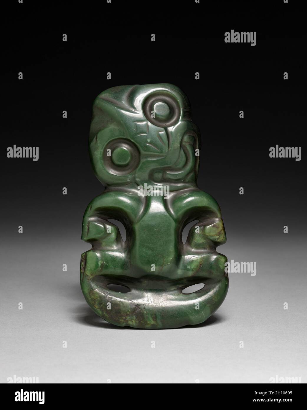 Maori hei tiki 1800s hi-res stock photography and images - Alamy