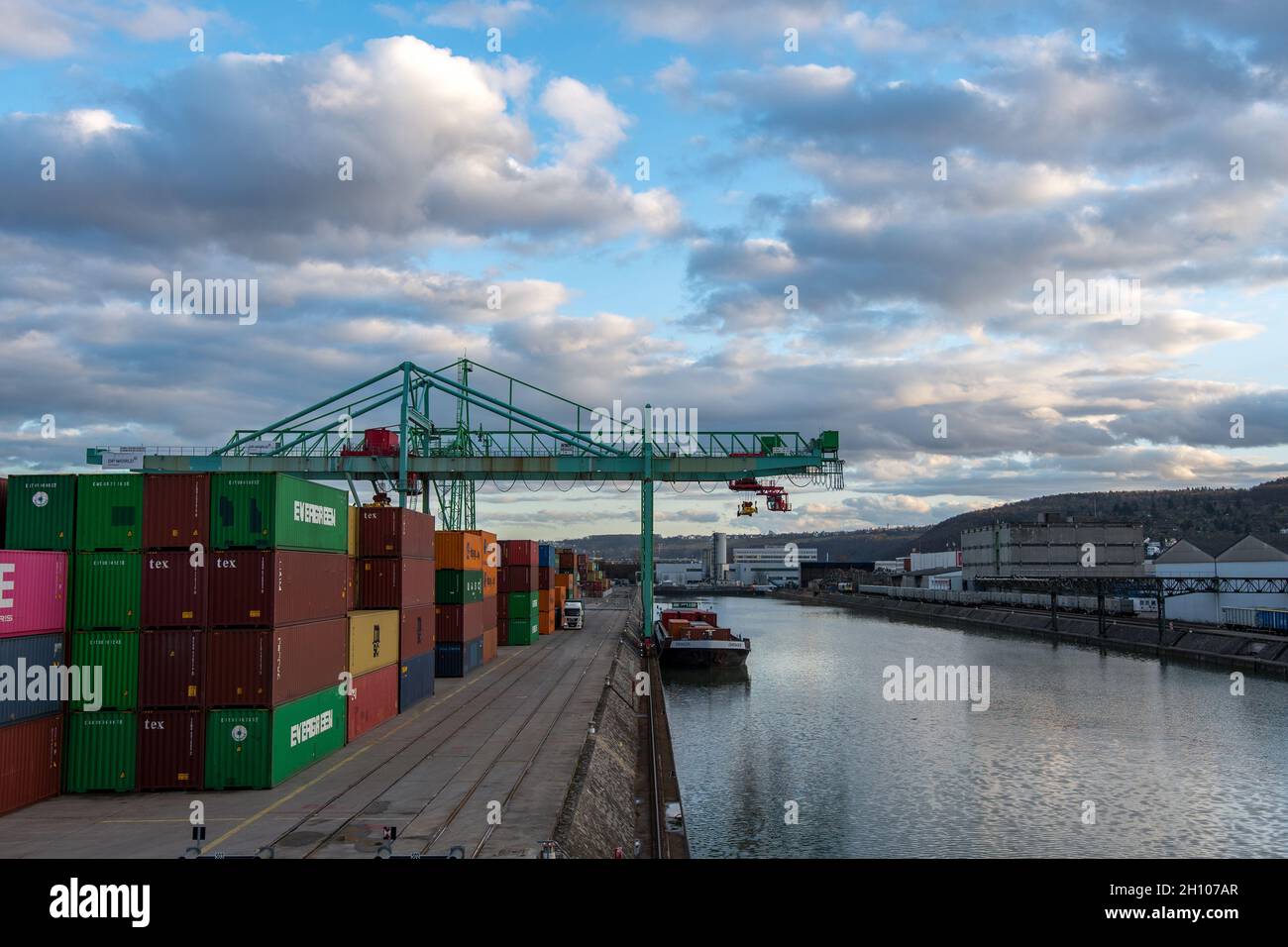 Drugs smuggling container hi-res stock photography and images - Alamy