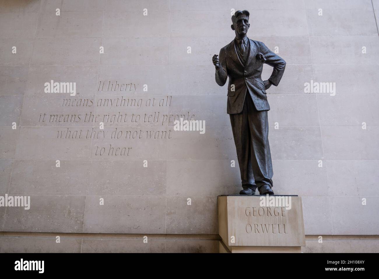 Broadcasting house orwell statue hires stock photography and images Alamy