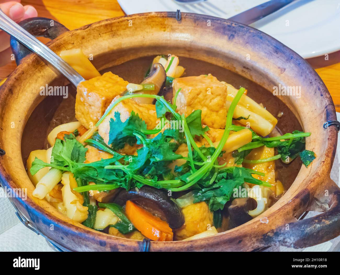 Seafood hot pot hi-res stock photography and images - Alamy
