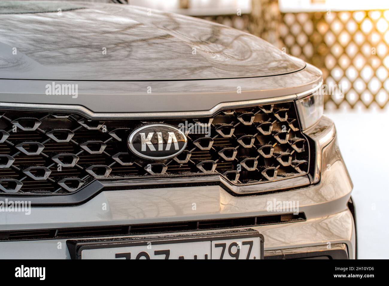 MOSCOW, RUSSIA - FEBRUARY 7, 2021 Kia Sorento Fourth generation MQ4.  Compact crossover SUV model year 2020. Exterior back view close up view on  nature Stock Photo - Alamy