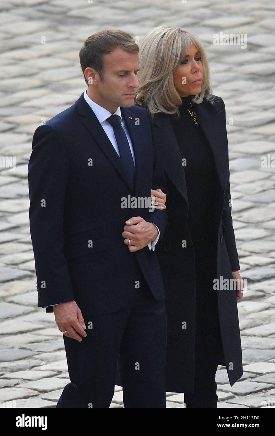 Emmanuel macron wife age hi-res stock photography and images - Alamy