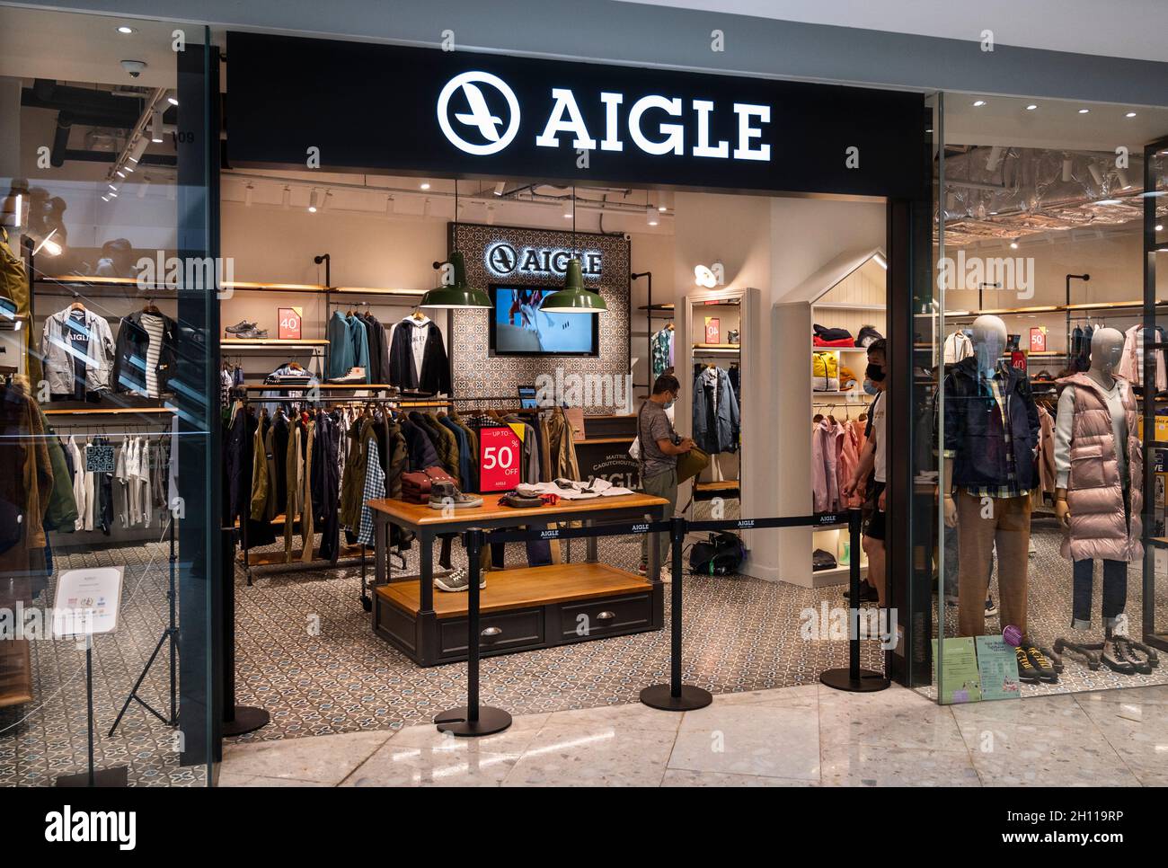 kopi matron amatør Hong Kong, China. 07th Oct, 2021. French fashion brand Aigle store at Tung  Chung district in Hong Kong. Credit: SOPA Images Limited/Alamy Live News  Stock Photo - Alamy
