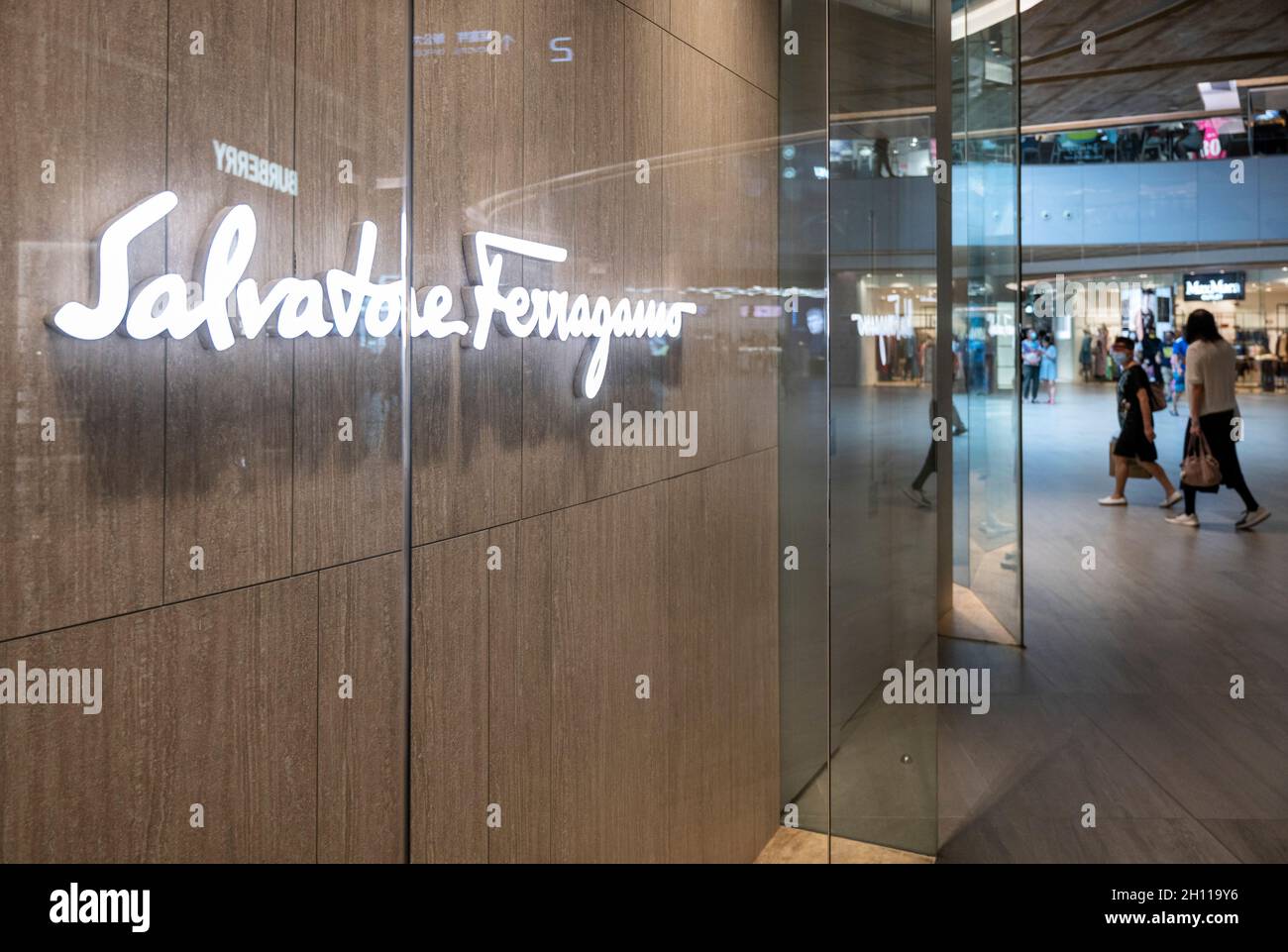 Hong Kong, China. 07th Oct, 2021. Italian luxury shoe brand Salvatore Ferragamo logo and store at Tung Chung district in Hong Kong. Credit: SOPA Images Limited/Alamy Live News Stock Photo