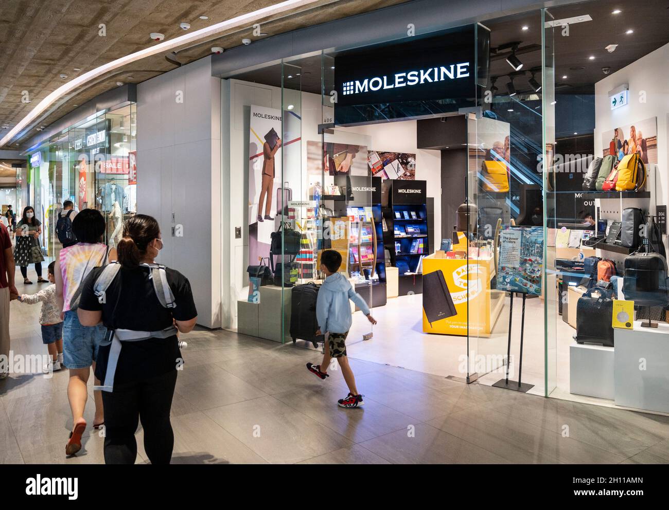 Moleskine sign hires stock photography and images Alamy