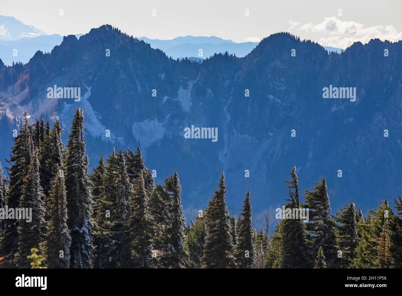 Looking toward the Tatoosh Range from the Skyline Trail as October snow comes to the Paradise area of Mount Rainier National Park, Washington State, U Stock Photo
