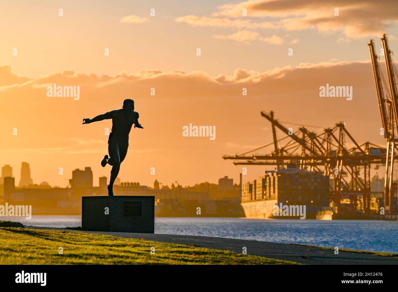 Harry Jerome statue, Stanley Park, Vancouver, British Columbia, Canada ...