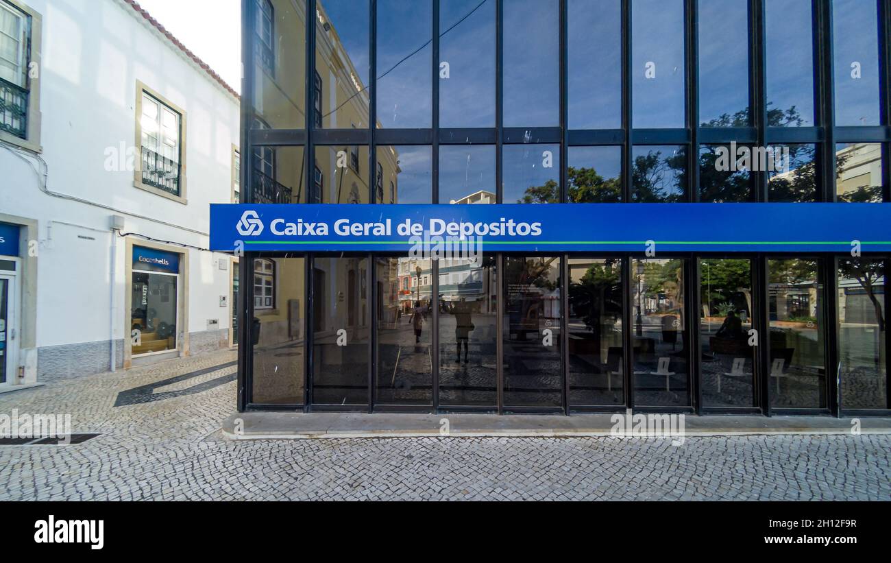 Portuguese commercial bank hires stock photography and images Alamy
