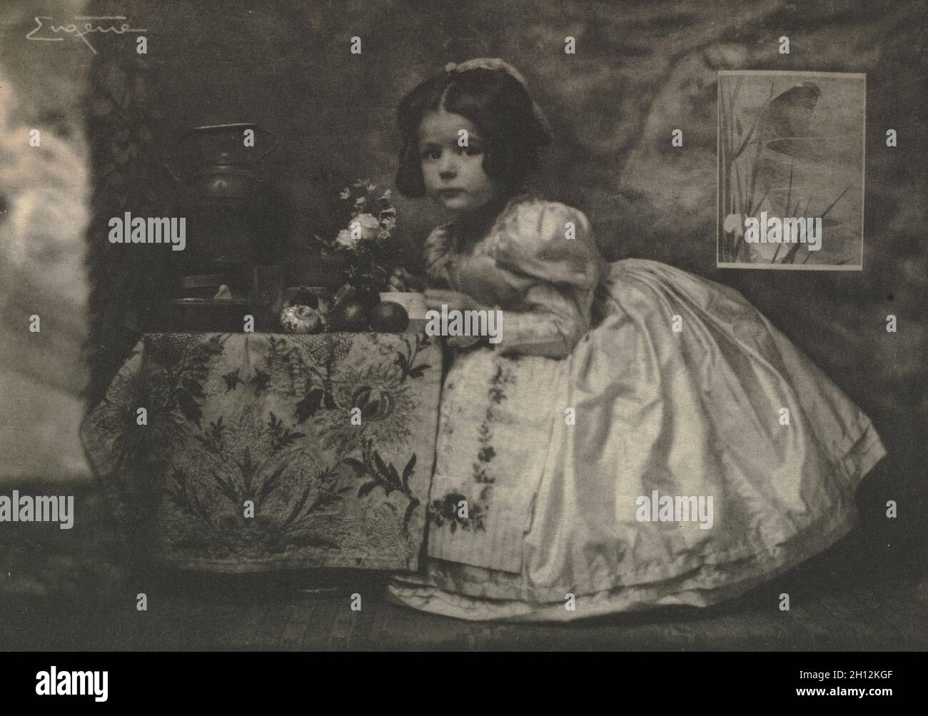 Photography camera 1910 hi-res stock photography and images - Alamy