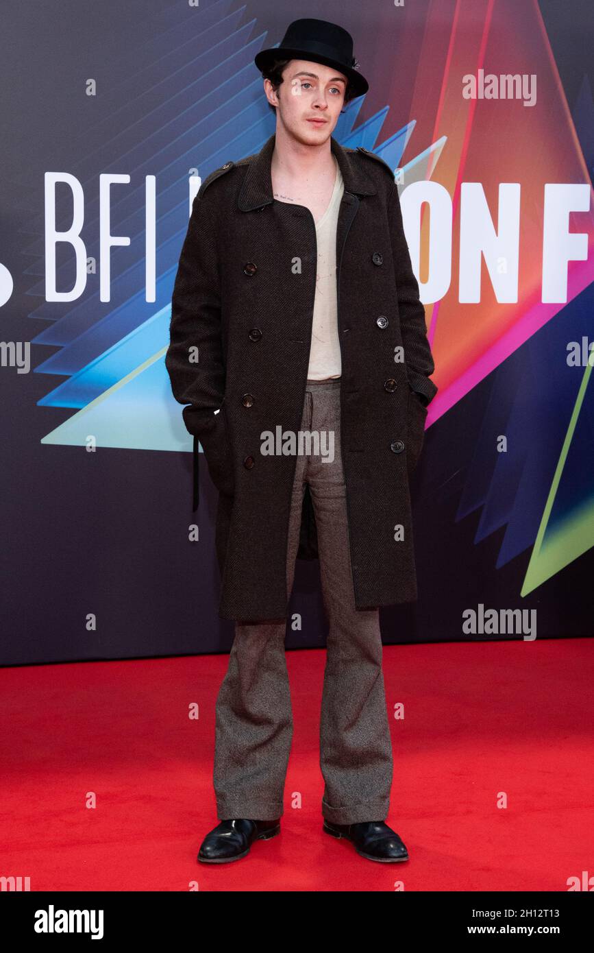 London, UK. 15th Oct, 2021. Wyatt Oleff attends the 'King Richard' UK Premiere, 65th BFI London Film Festival at The Royal Festival Hall. (Photo by Loredana Sangiuliano/SOPA Images/Sipa USA) Credit: Sipa USA/Alamy Live News Stock Photo