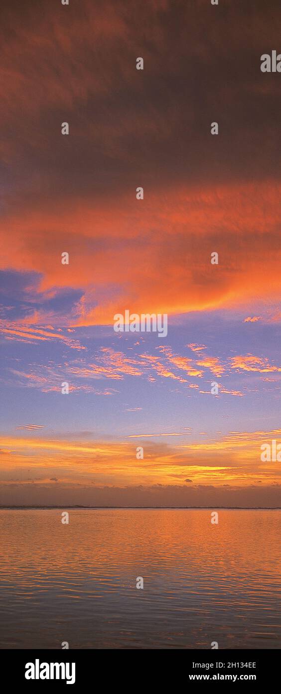 Saline lagoon hires stock photography and images Alamy