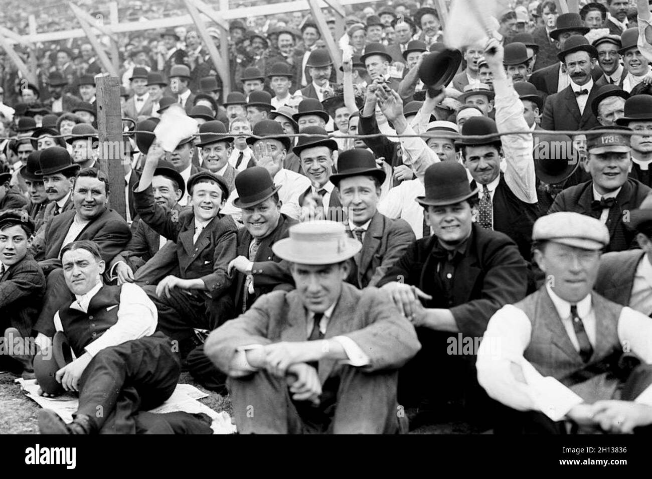 Vintage baseball player fan hires stock photography and images Alamy