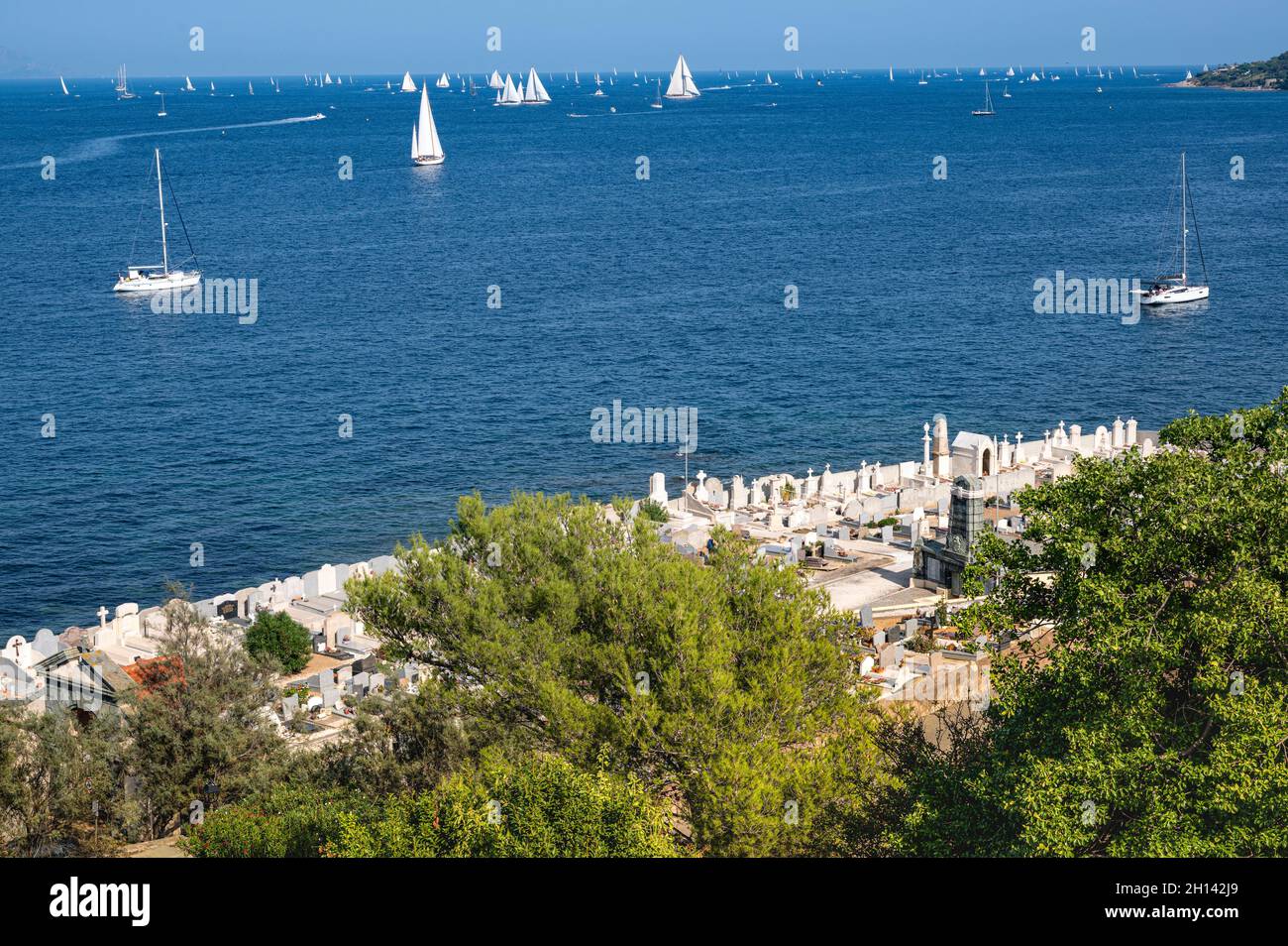 The seafarer's cemetery of Saint-Tropez at the Côte d'Azur, France Stock Photo